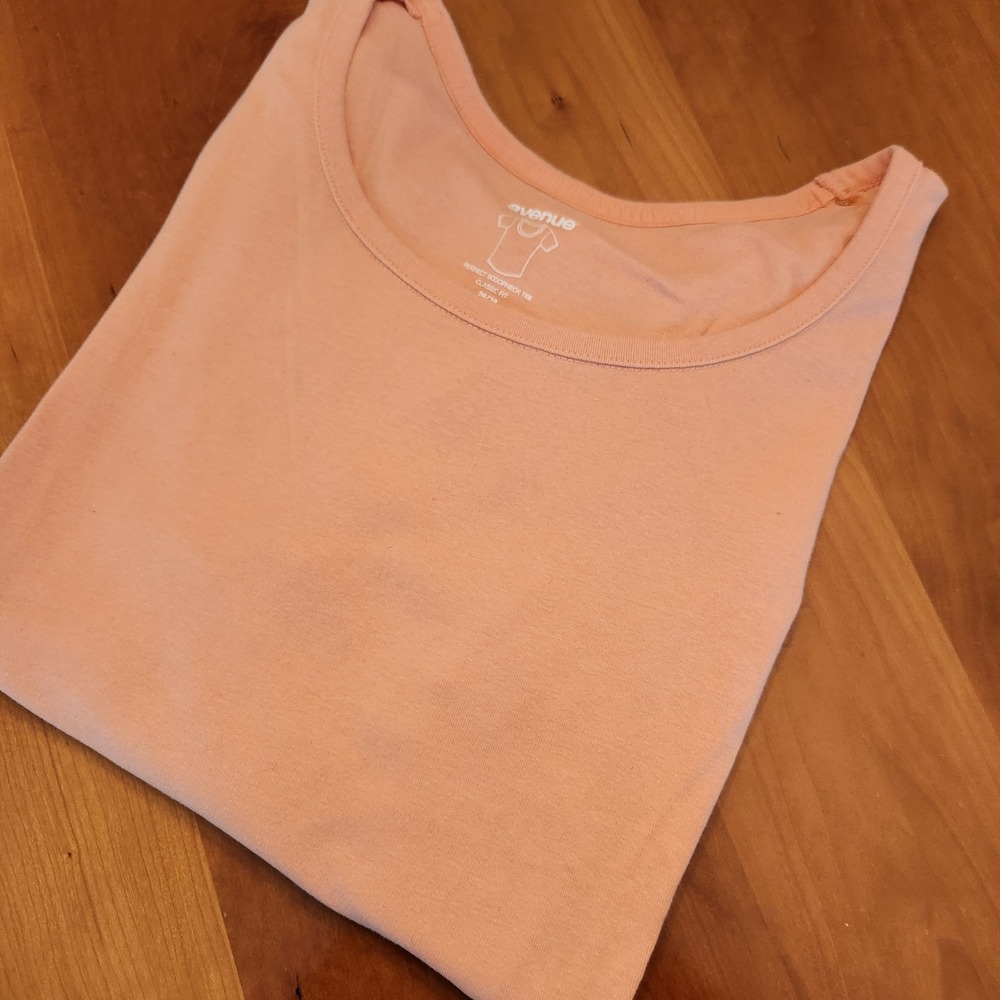 Avenue Women's Plus Size Peach Scoop Neck‎ T-Shirt Top Tee 26/28 Cotton